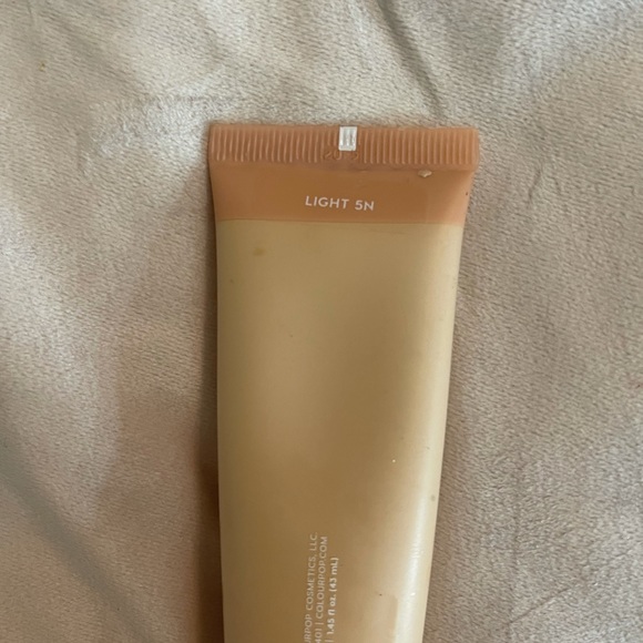 Color pop pretty fresh foundation - Picture 4 of 4